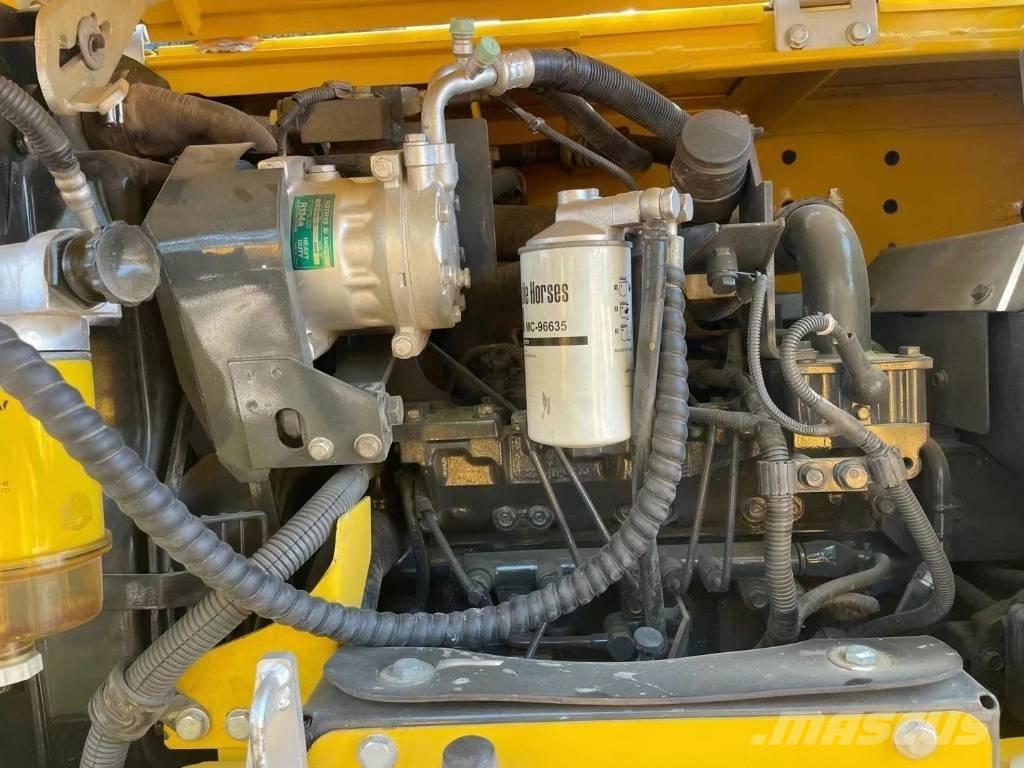 Komatsu PC70-8 Vidutinės galios ekskavatoriai 7-12 t