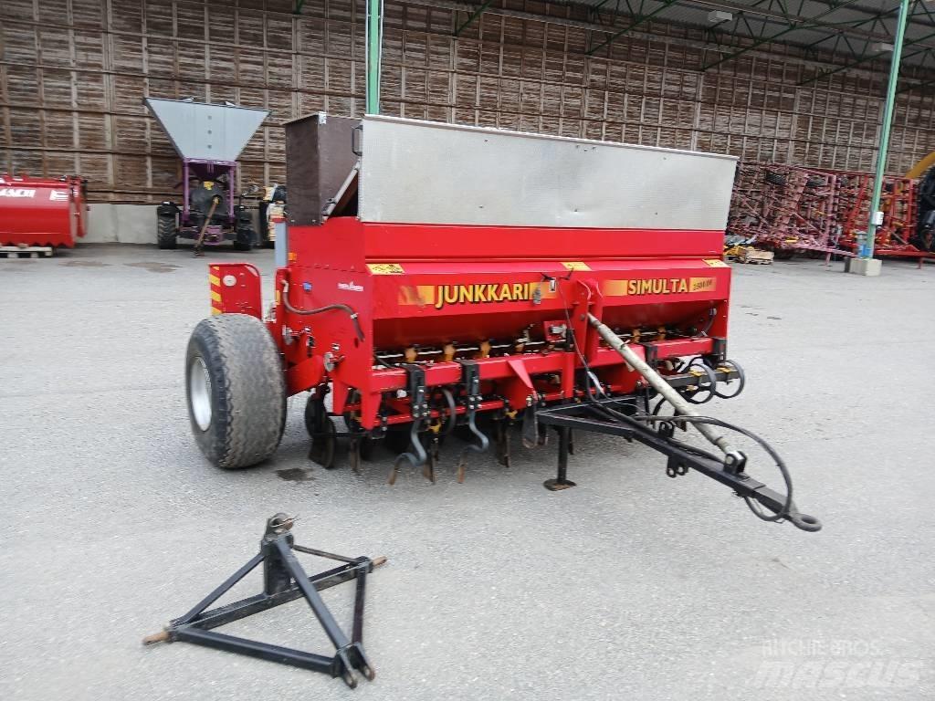Junkkari KH 2500 Sėjamieji kombainai