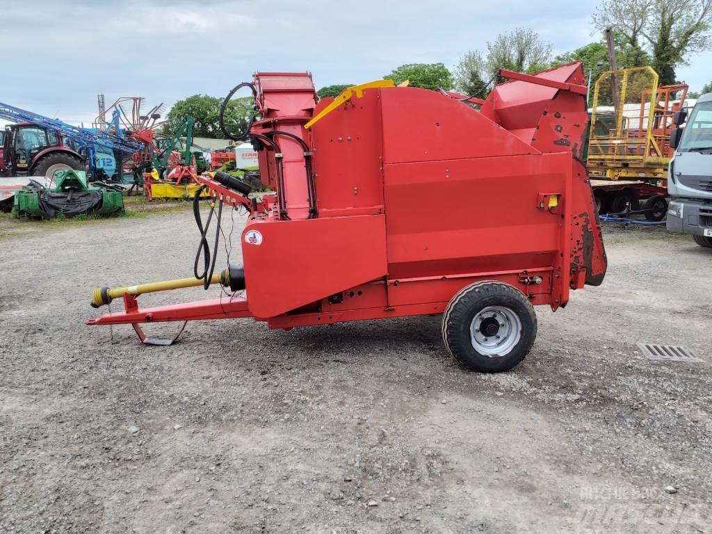 TEAGLE TOMAHAWK 8100 Ryšulių smulkinimo, pjaustymo ir išvyniojimo įrenginiai