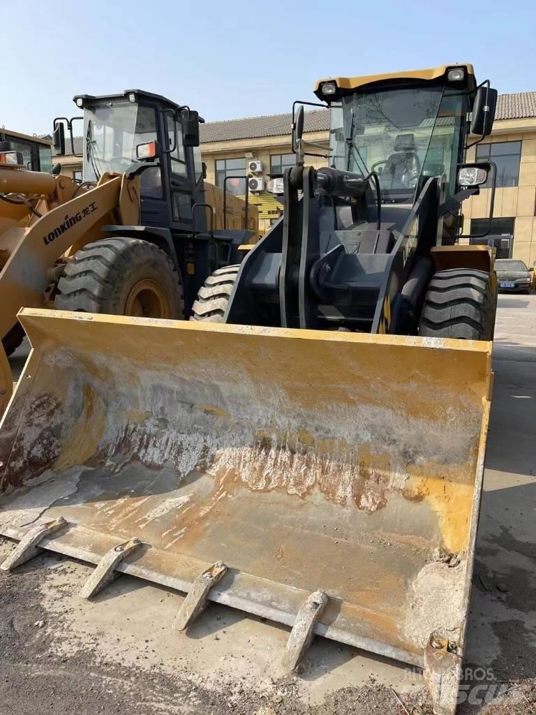 XCMG LW 300 FV Naudoti ratiniai krautuvai