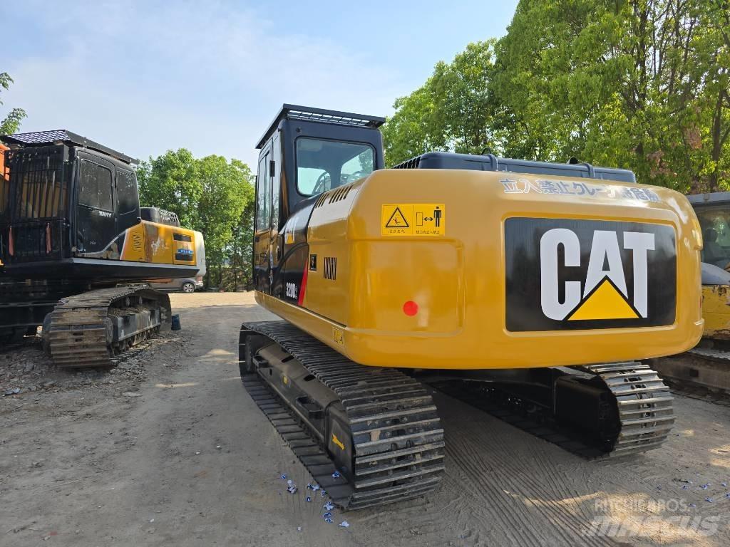 CAT 320D2 Vikšriniai ekskavatoriai