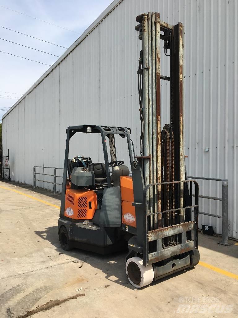 Aisle-Master 20WH Siaurų praėjimų krautuvai