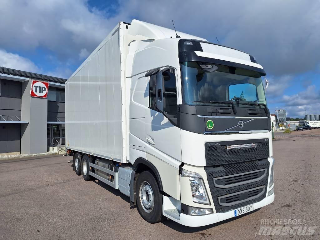 Volvo FH 500 Sunkvežimiai su dengtu kėbulu