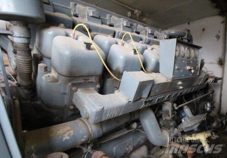 WAUKESHA F817GU Dyzeliniai generatoriai