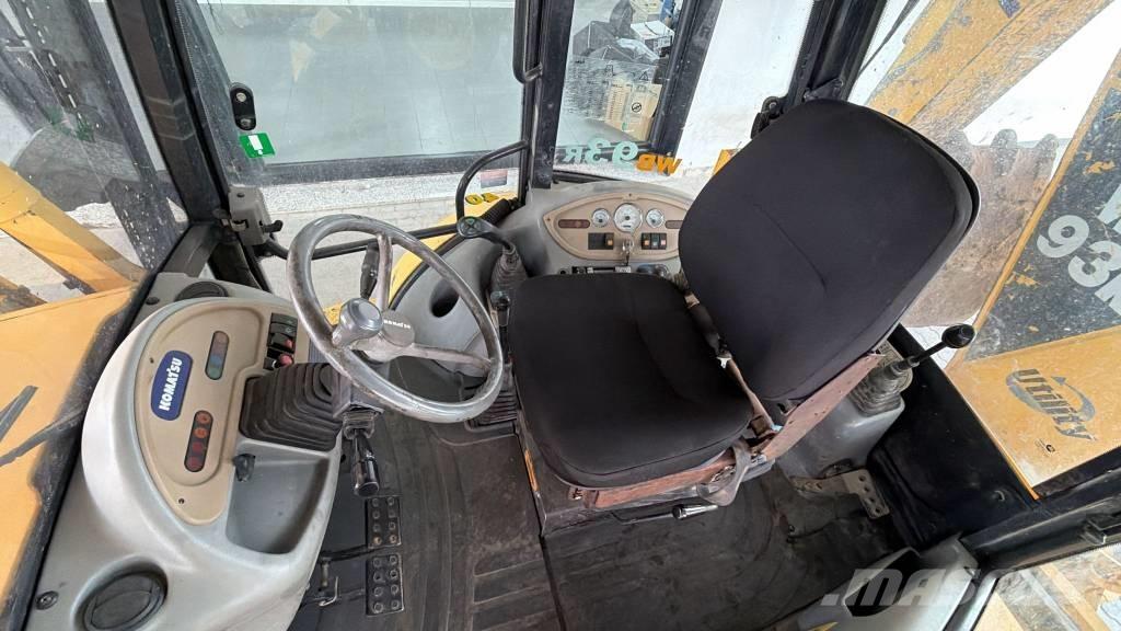 Komatsu WB 93 R Ekskavatoriniai krautuvai