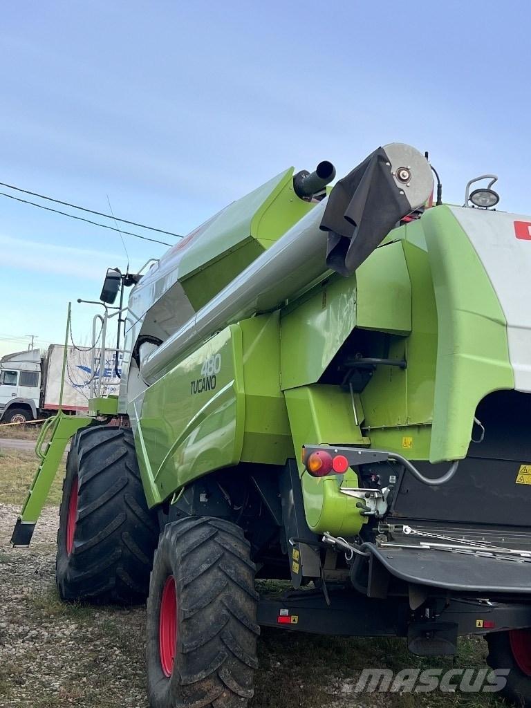 CLAAS Tucano 480 Derliaus nuėmimo kombainai