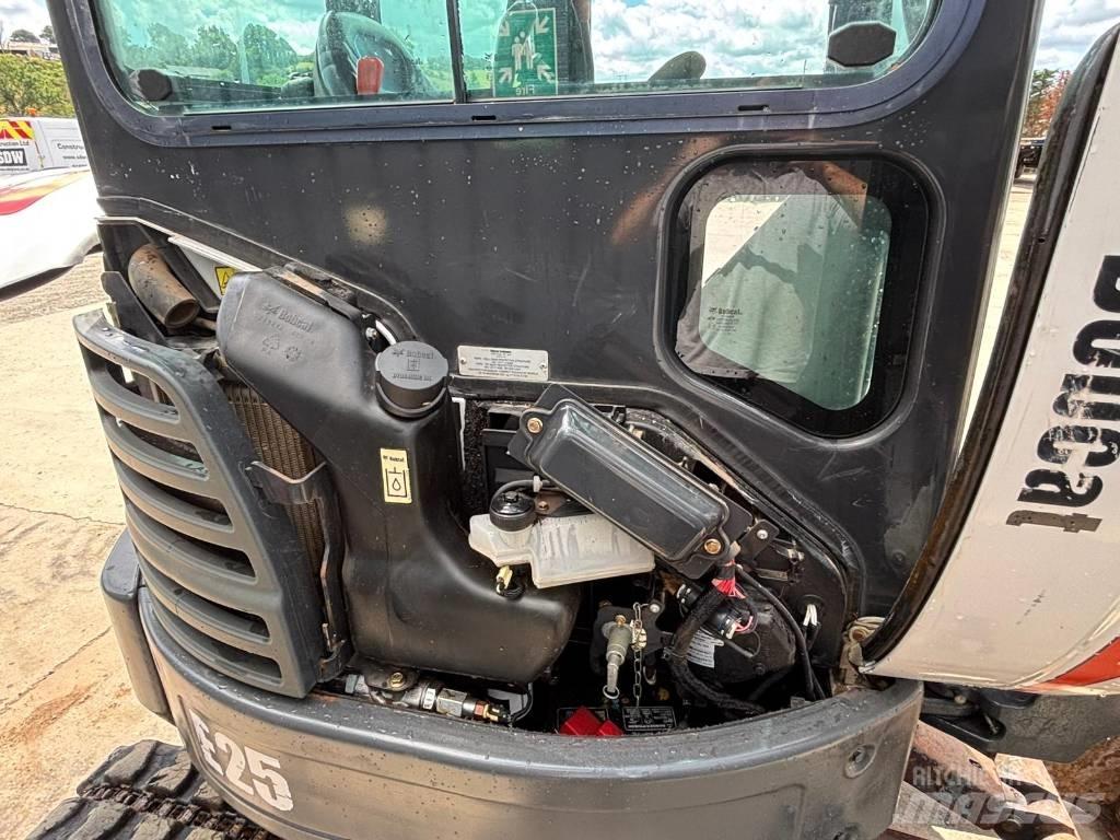 Bobcat E 25 Mini ekskavatoriai < 7 t