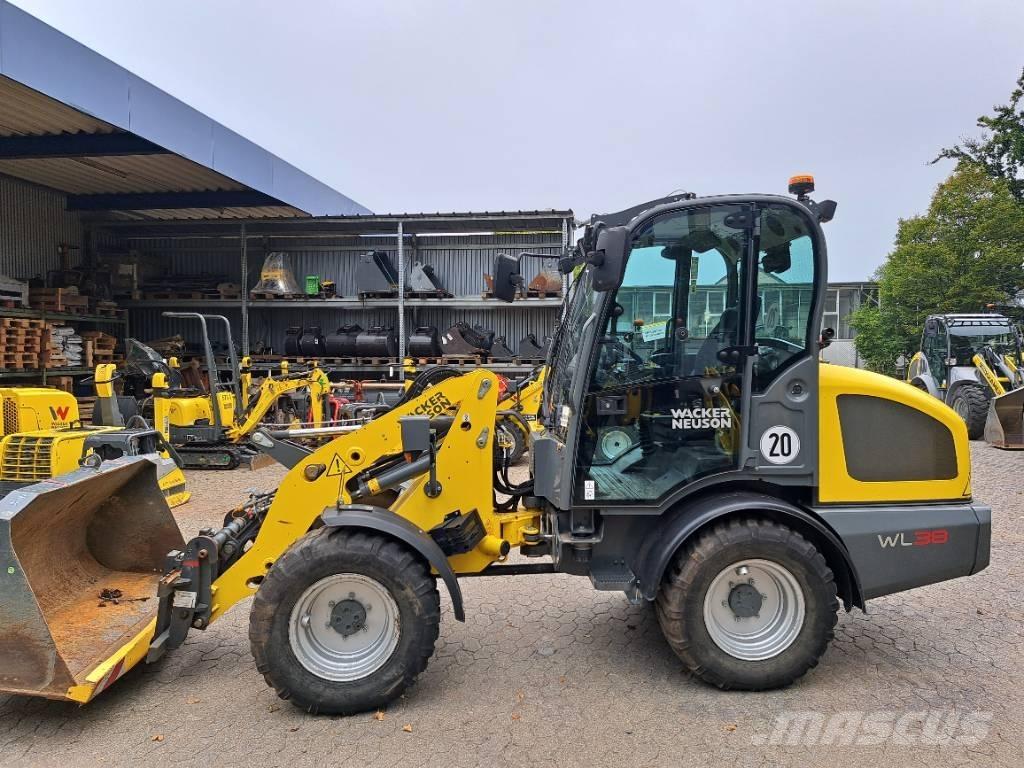 Wacker Neuson WL38 Naudoti ratiniai krautuvai