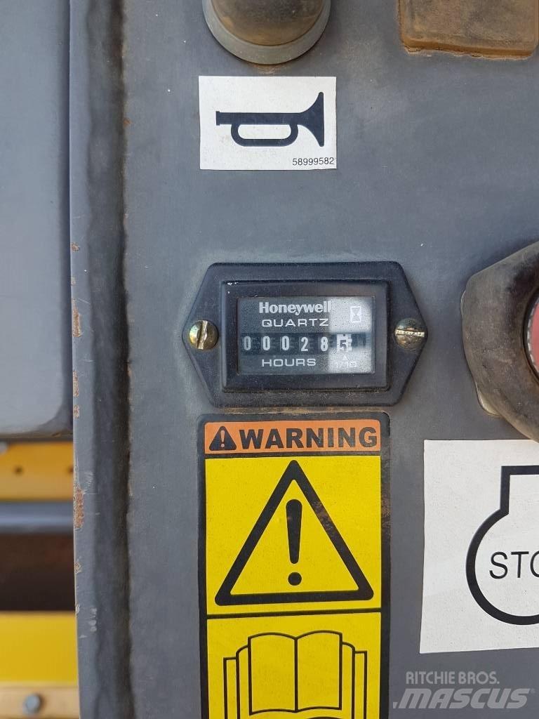 Volvo DD100 Porinių būgnų volai