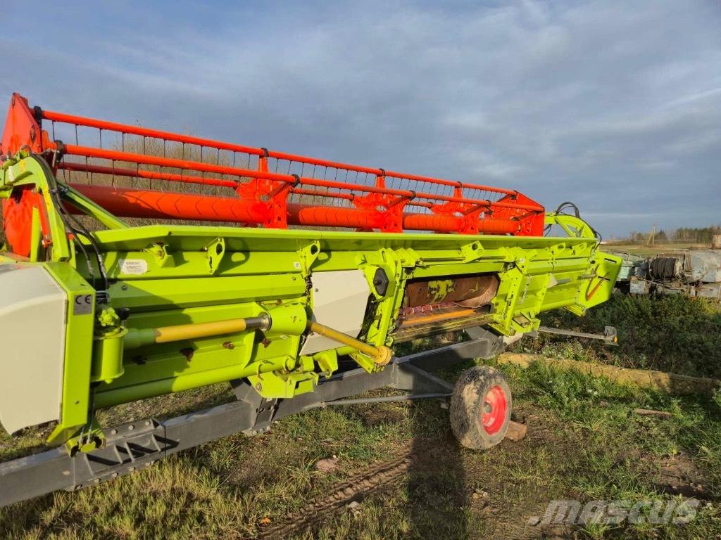 CLAAS Lexion 650 Derliaus nuėmimo kombainai