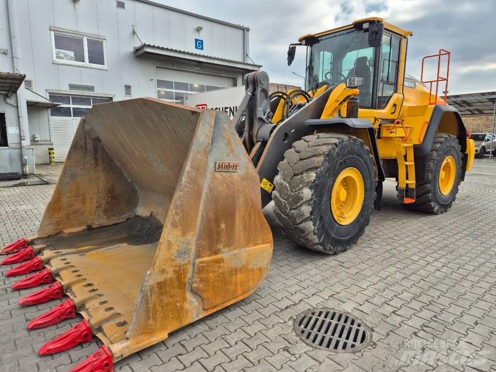 Volvo L 180 H Naudoti ratiniai krautuvai