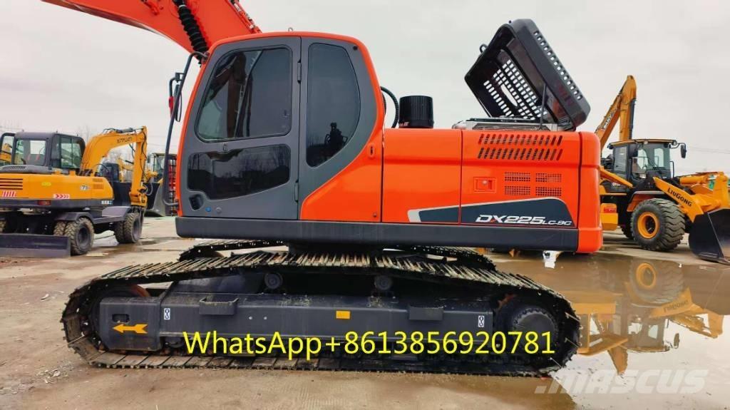 Doosan DX 225 Vikšriniai ekskavatoriai