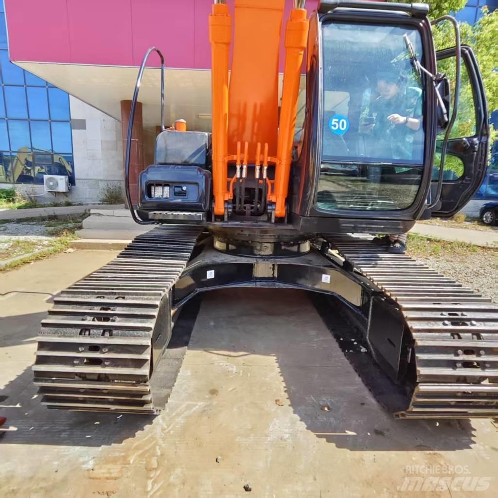 Hitachi ZX 130 Vikšriniai ekskavatoriai