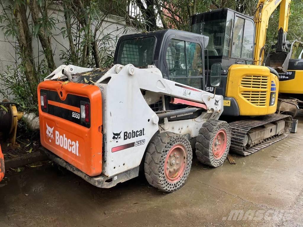 Bobcat S 550 Krautuvai su šoniniu pasukimu