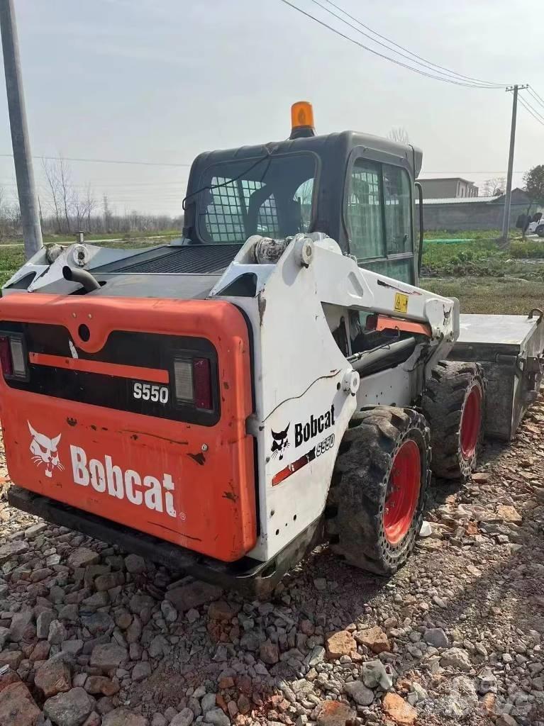 Bobcat S 550 Naudoti ratiniai krautuvai