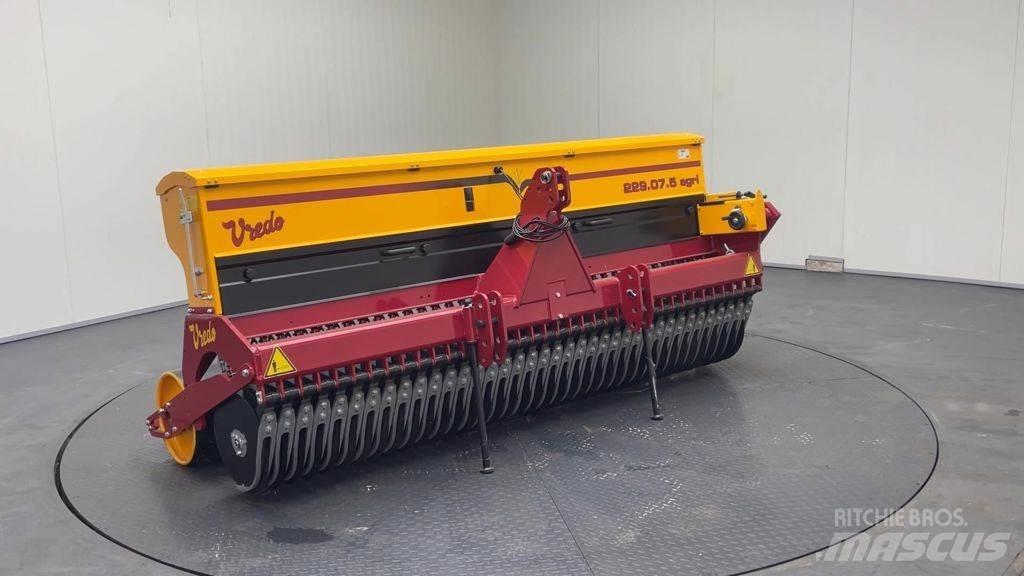 Vredo DZ 229.07.5 Kita sėjamoji technika ir jų priedai