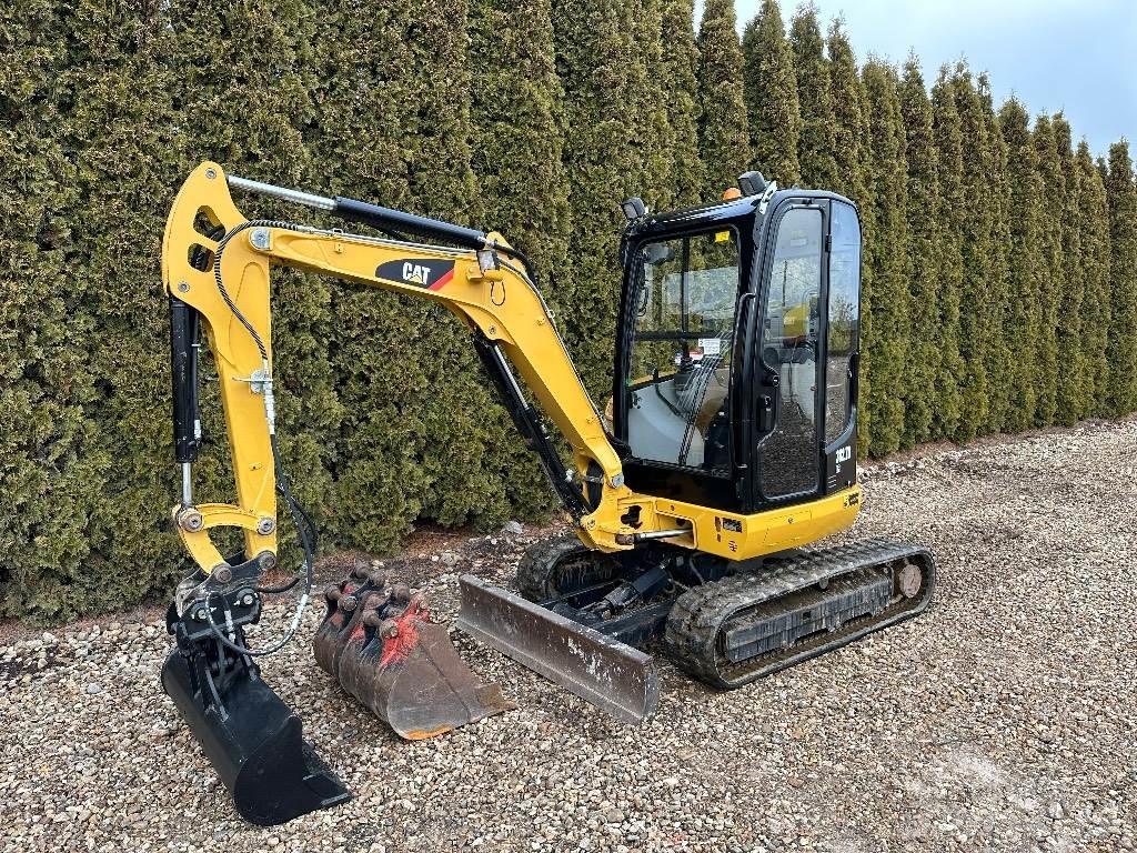 CAT 302.7 D CR Mini ekskavatoriai < 7 t