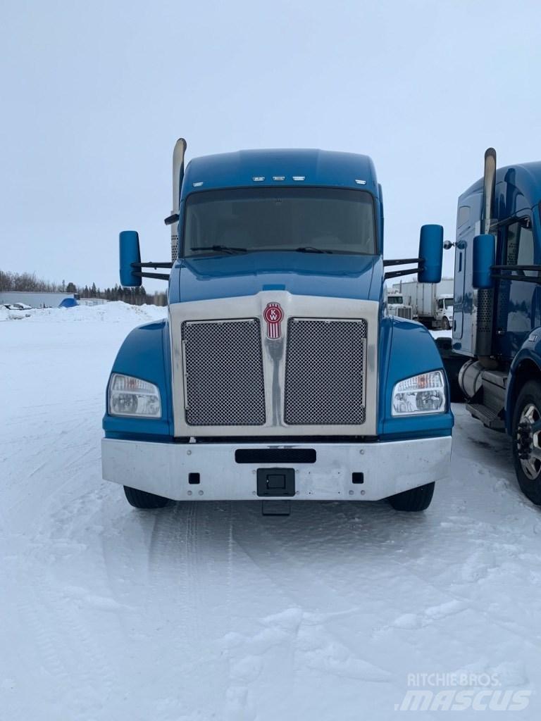 Kenworth T-880 Naudoti vilkikai