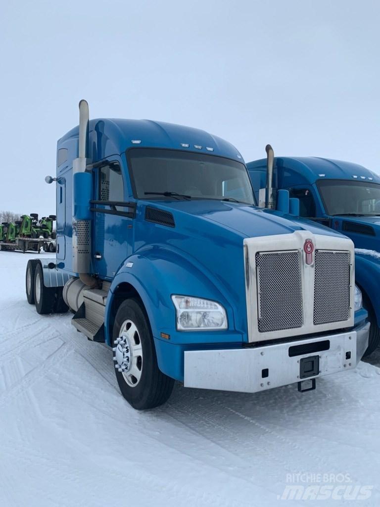 Kenworth T-880 Naudoti vilkikai