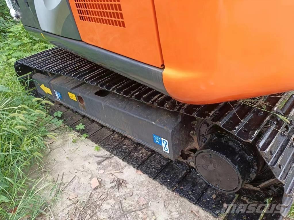 Hitachi ZX70 Mini ekskavatoriai < 7 t