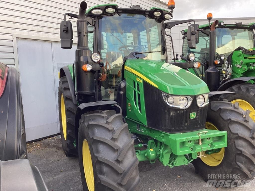 John Deere 6120M Traktoriai
