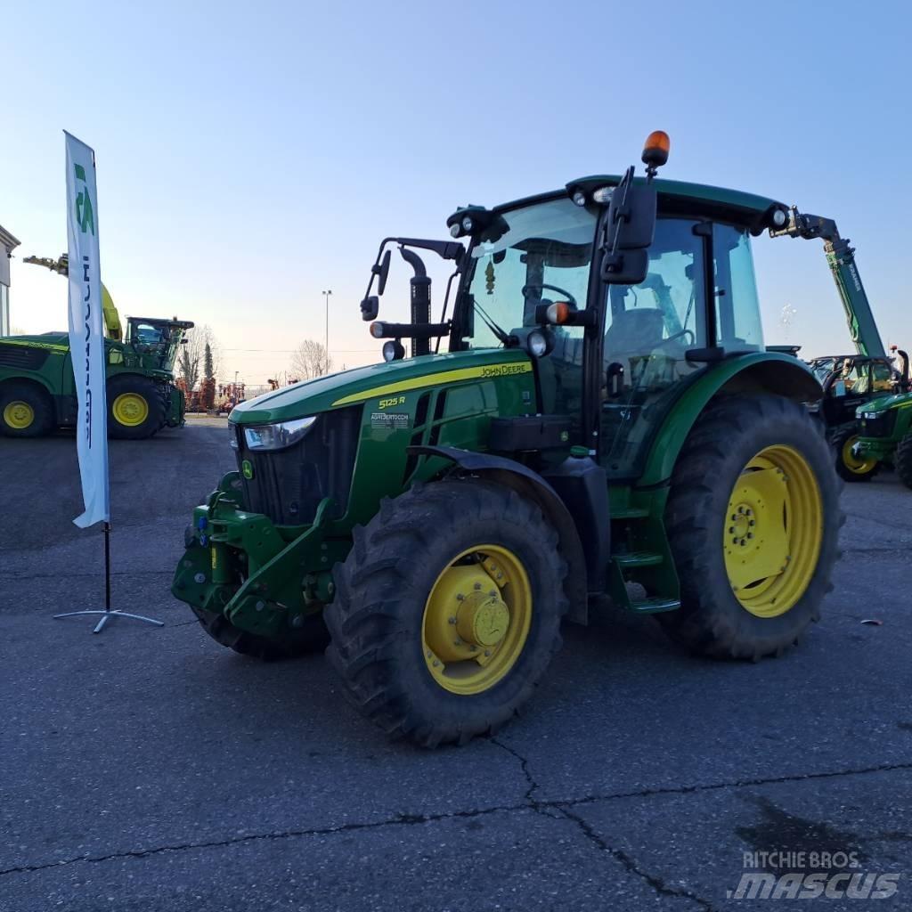 John Deere 5125R Traktoriai
