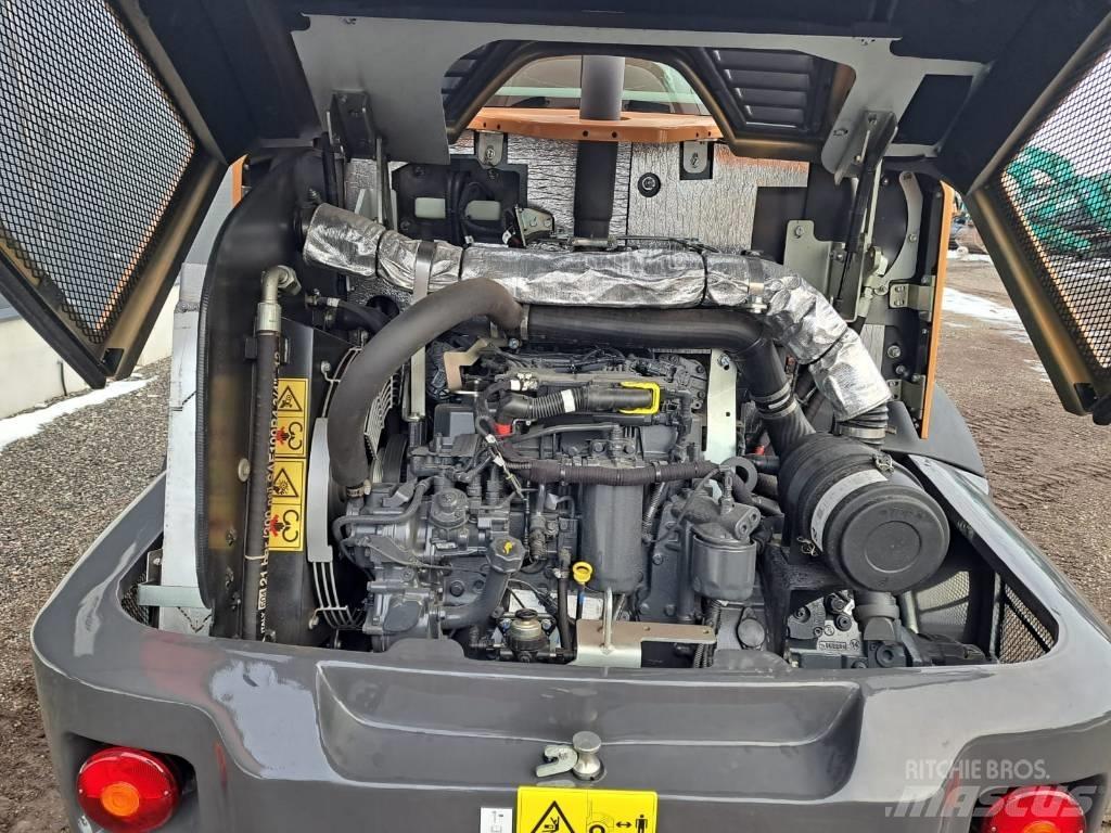 CASE 321 F Naudoti ratiniai krautuvai