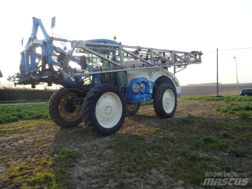 Matrot Maestria 15 Savaeigiai purkštuvai