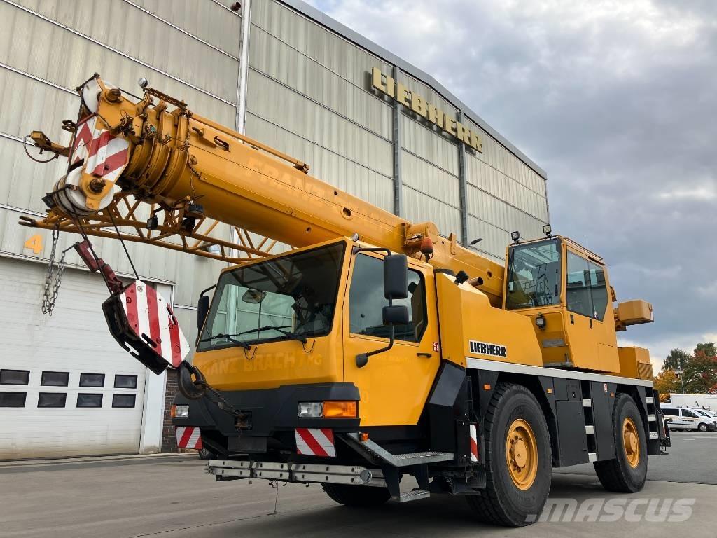 Liebherr LTM 1030-2 Visureigiai kranai