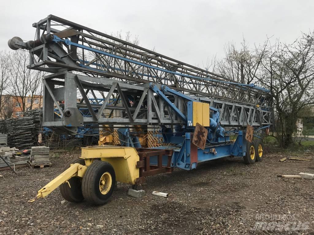 Pekazett TK 3010 Bokštiniai kranai