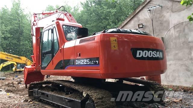 Doosan DH225 Vikšriniai ekskavatoriai