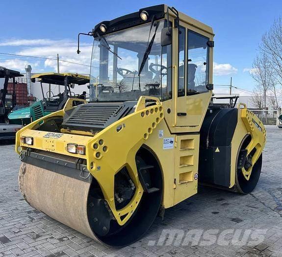Bomag BW 161 AD-4 Porinių būgnų volai