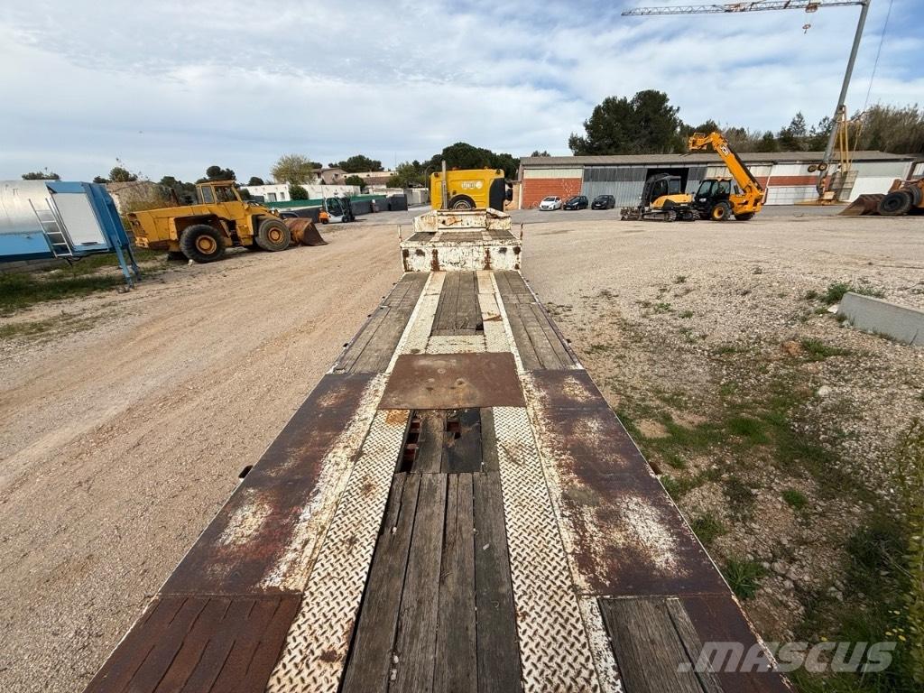 Renault Kerax Autovežių puspriekabės