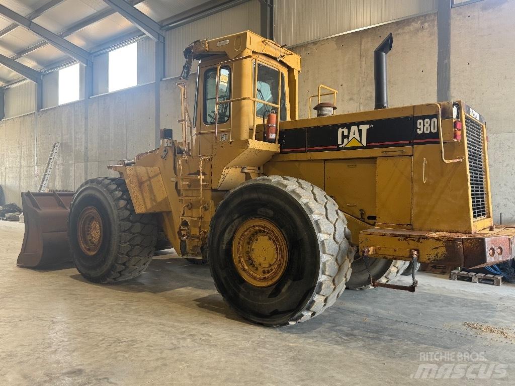 CAT 980 F Naudoti ratiniai krautuvai