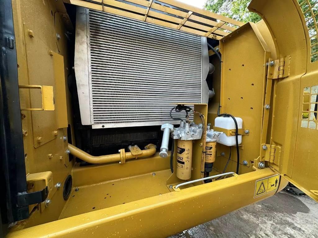 CAT 329 D Vikšriniai ekskavatoriai