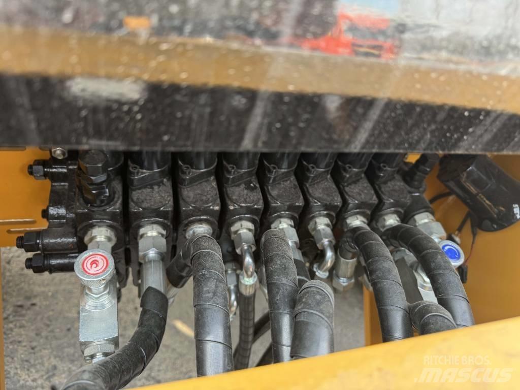 CAT 420 F Ekskavatoriniai krautuvai