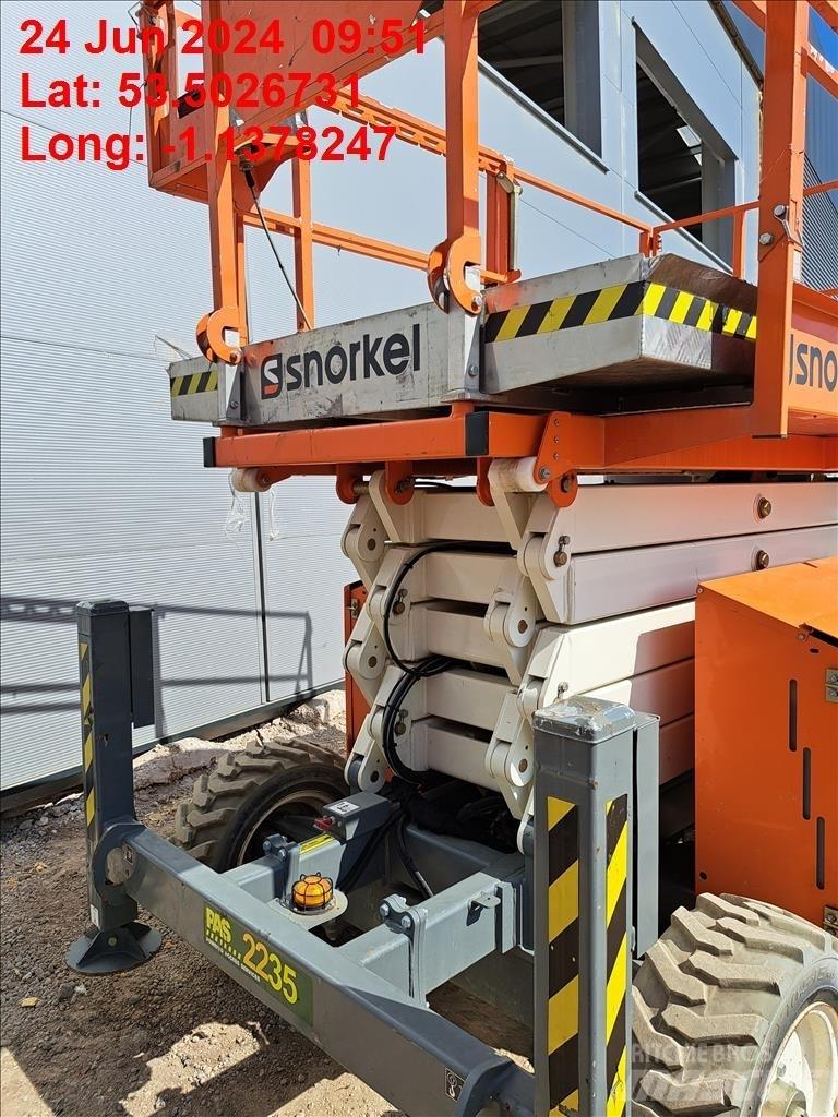 Snorkel S 3370 RTCE Žirkliniai keltuvai
