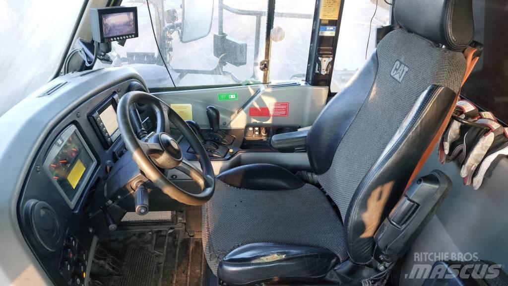 CAT 772G Statybiniai savivarčiai sunkvežimiai