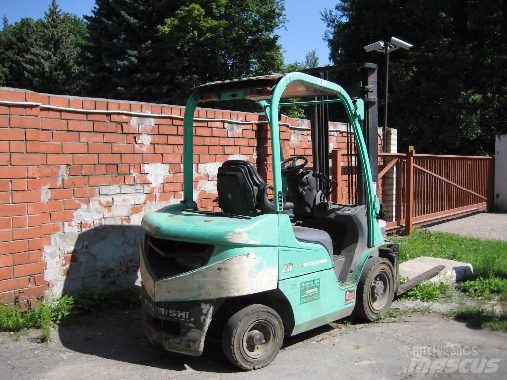 Mitsubishi FD25N Dyzeliniai krautuvai