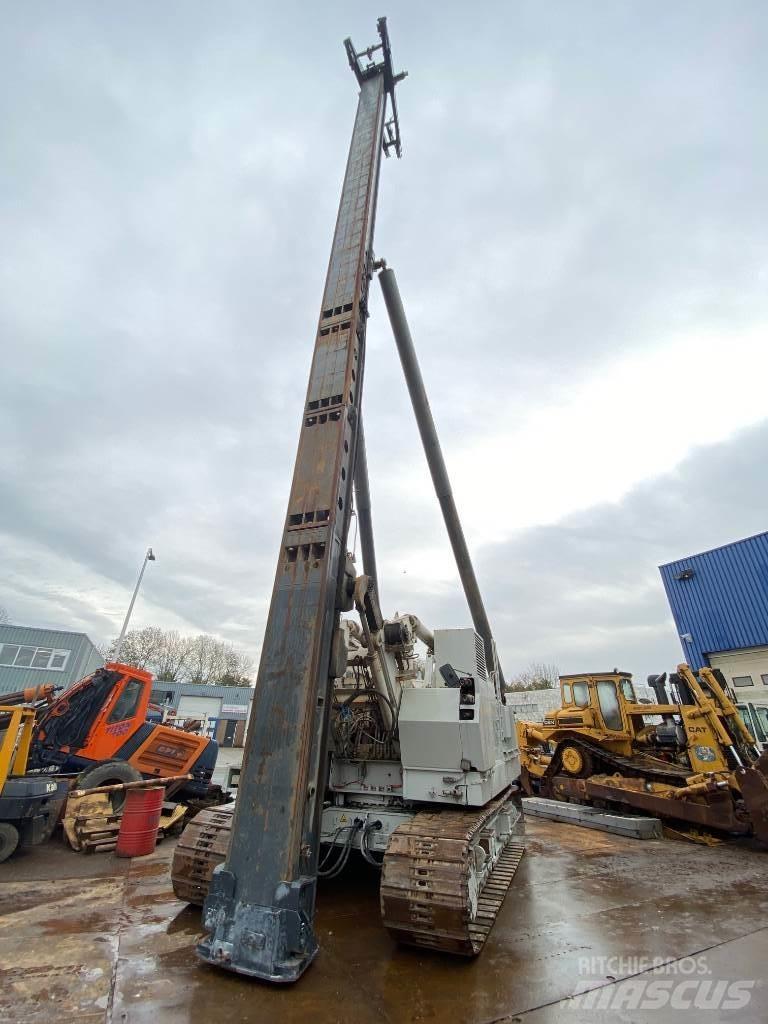 Hitachi KH 150-3 Polių kalimo technika