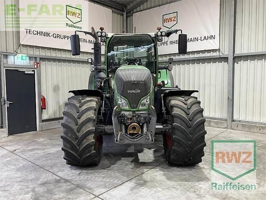 Fendt 700 vario s4 Traktoriai