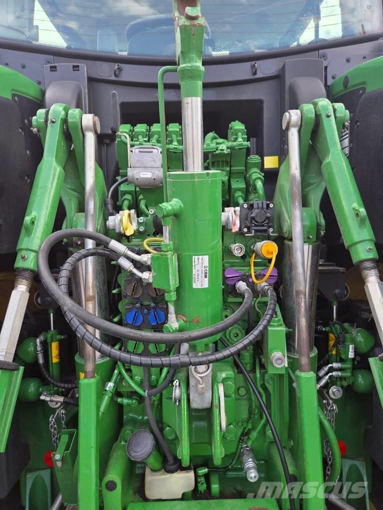 John Deere 6250 R Traktoriai