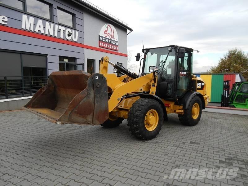 CAT 906M Naudoti ratiniai krautuvai