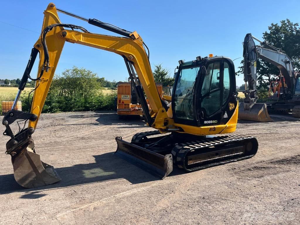 JCB 8085 ZTS Vidutinės galios ekskavatoriai 7-12 t