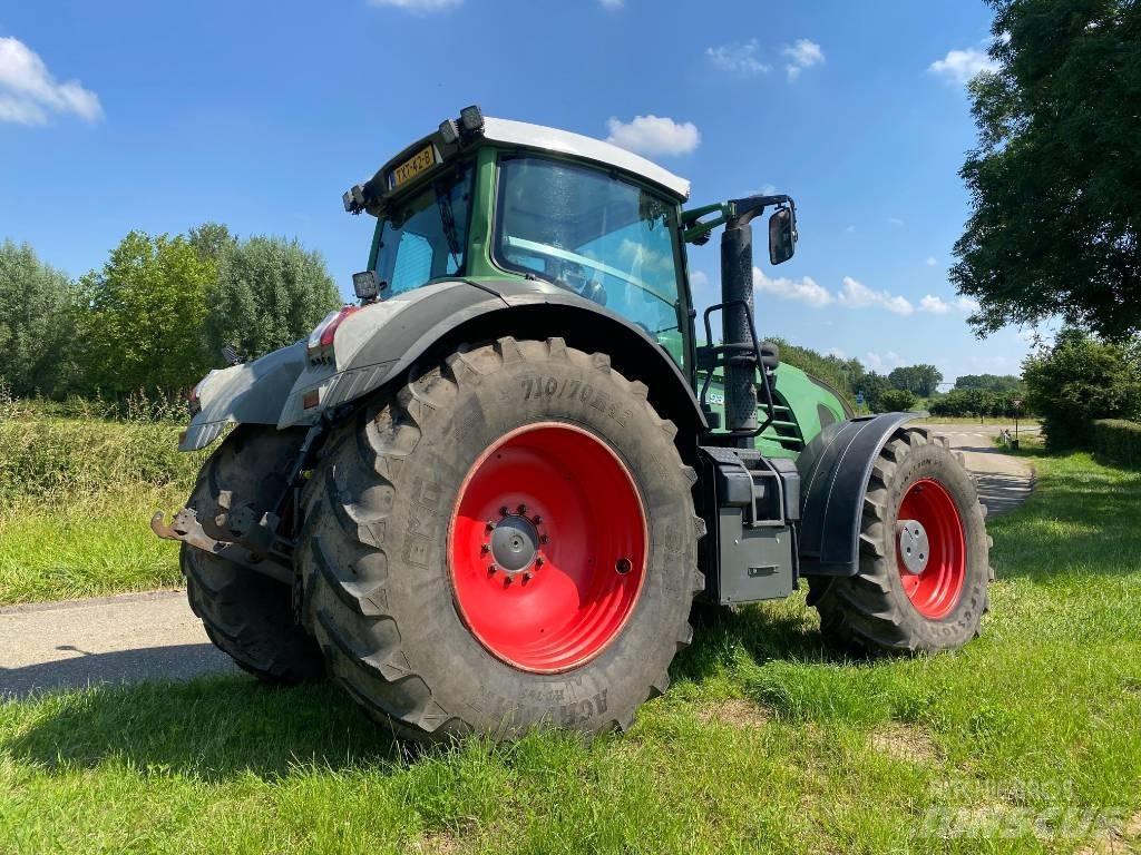 Fendt 933 Vario Traktoriai