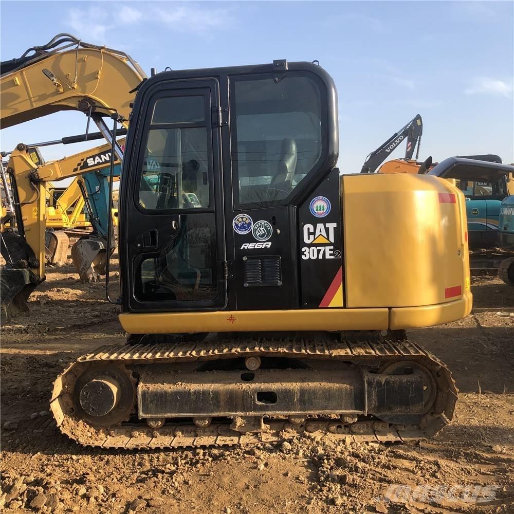 CAT 307E2 Vidutinės galios ekskavatoriai 7-12 t