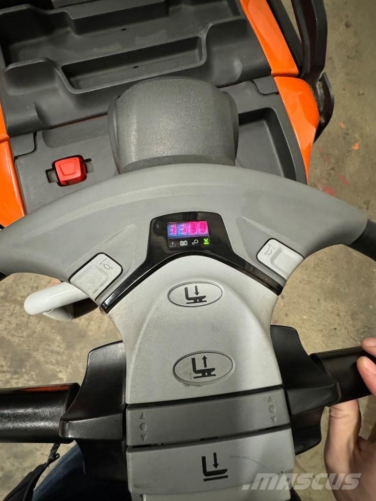 Toyota SPE160L Rankiniai vėžimėliai