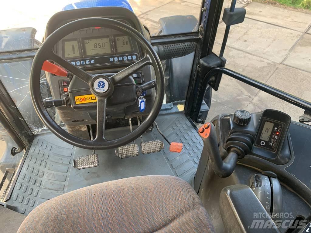 New Holland TM 125 Traktoriai