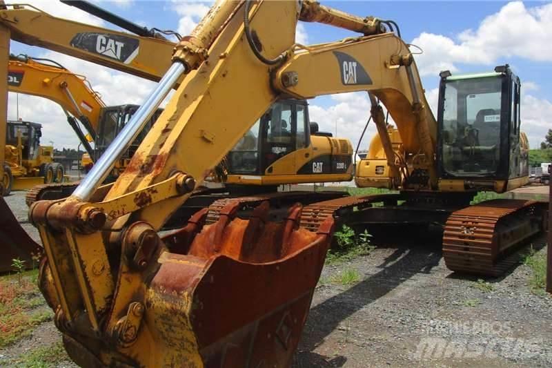 CAT 320C Mini ekskavatoriai < 7 t