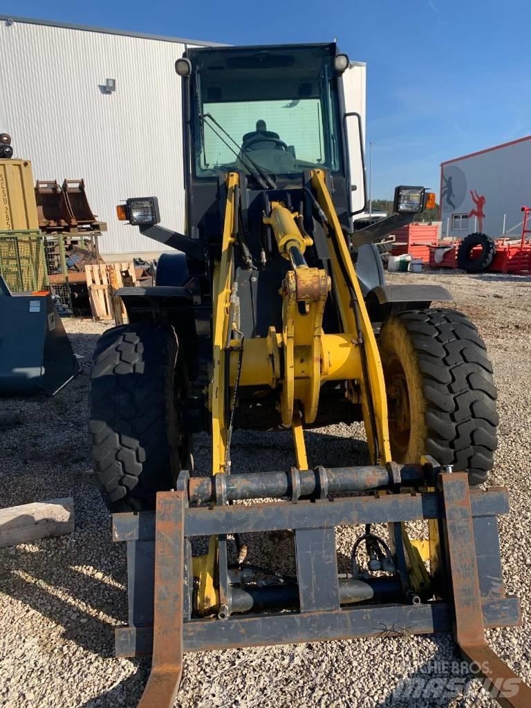 Komatsu WA 90-6 Naudoti ratiniai krautuvai